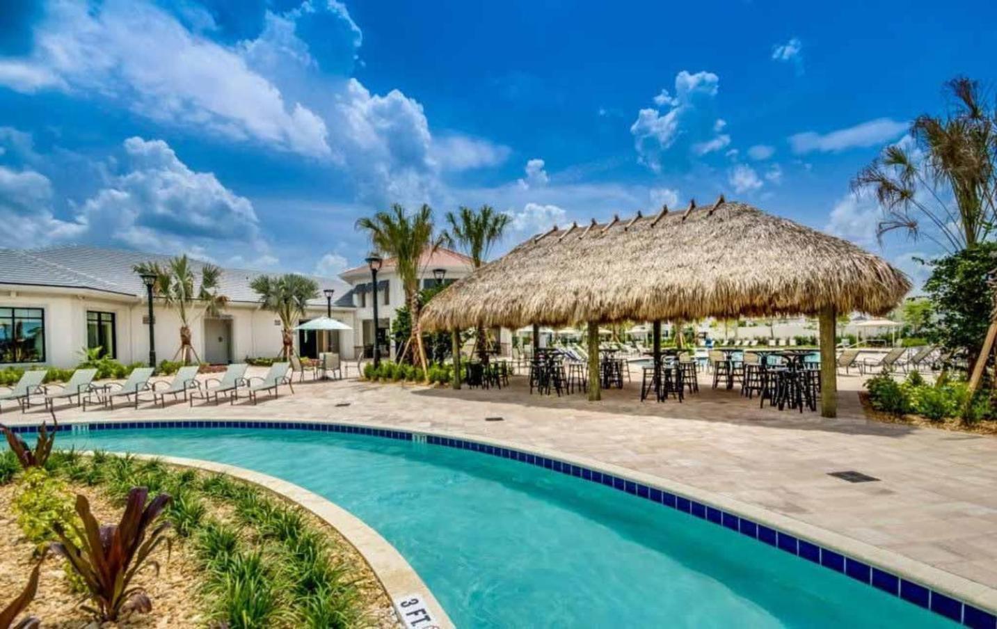 Great In Storey With Great Amenities Next To Disney! Apartment Kissimmee